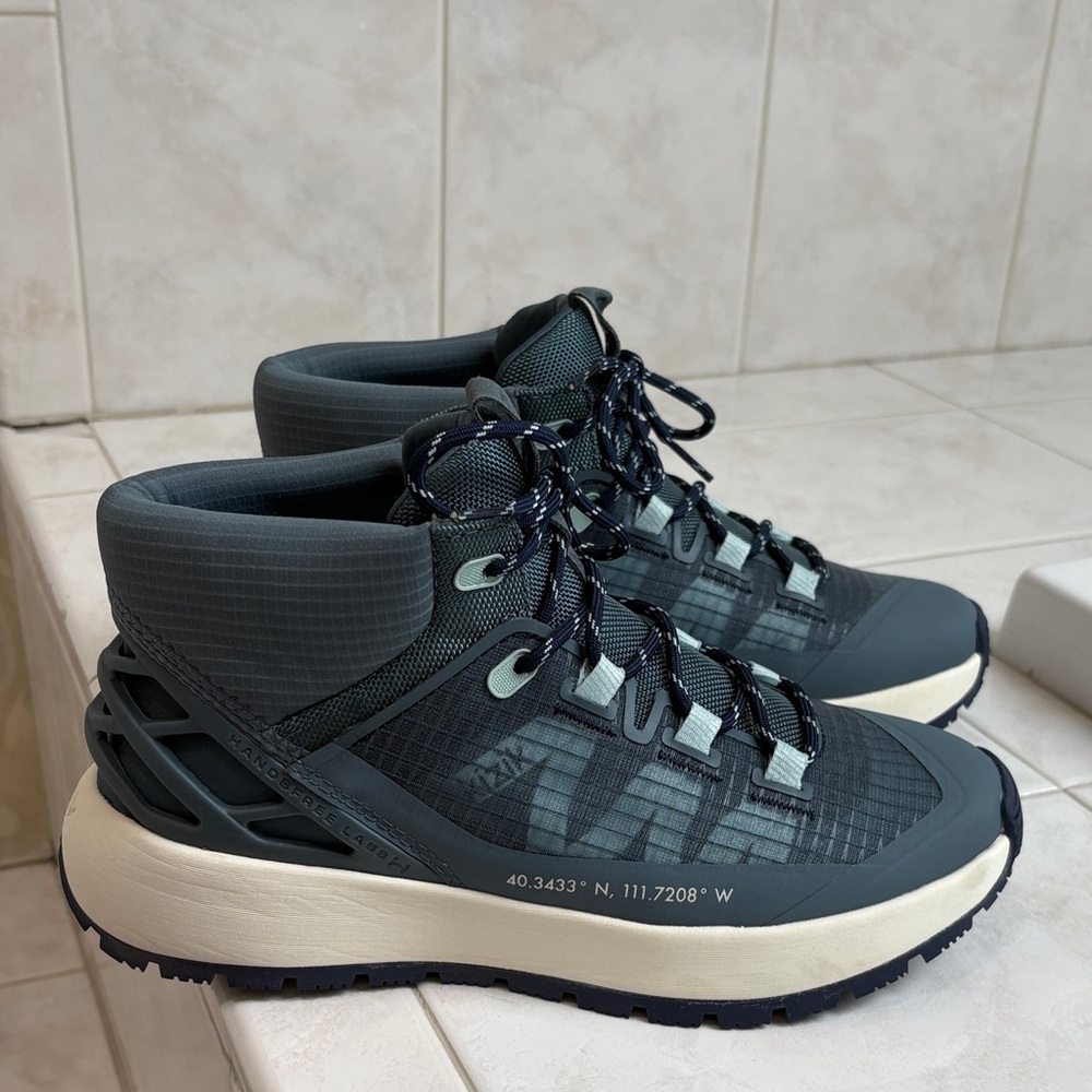 Kizik Stylish Wasatch Mid, Hands Free Outdoors Shoes /Stormy Weather/ Surf Spray